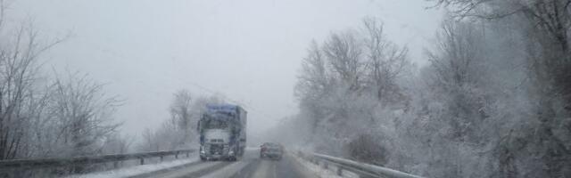 Vidović: Zbog snega evakuisane 24 osobe, uglavnom zaroblene u zaglavljenim vozilima