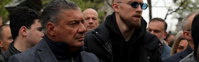 Džanan Musa je bio na sahrani Duška Vujoševića, malo ko ga je video, a jedan komentar je sve rekao!