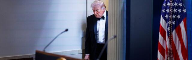 Buknule teorije zavere o napadu tokom događaja na kom je bio Tramp: I levi i desni sumnjaju