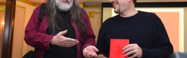 V. Kecmanović: Projekcija zarobljenog uma