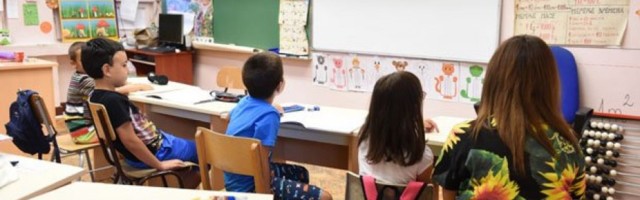 BEZ VAKCINE NEMA NI ŠKOLE: Ministar Branko Ružić poručio od čega zavisi početak nove školske godine