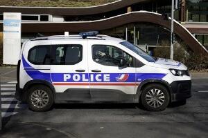 Напад ножем у Паризу – повређено више људи, полиција убила нападача