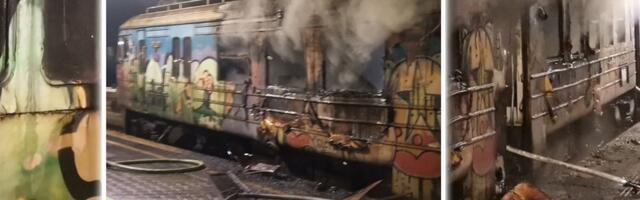 Požar u BG vozu na stanici u Batajnici najverovatnije vandalski čin: Nema povređenih, svi putnici evakuisani