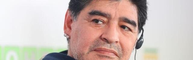 Šok scena tokom suđenja, pokazali mrtvog Maradonu (FOTO)