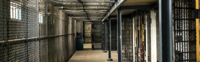 HAOS U PODGORICI! Zatvorenici štrajkuju glađu!