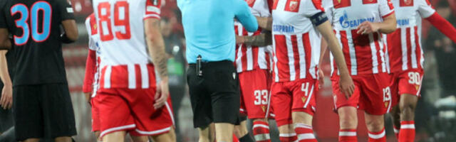 До победе херојски са десеторицом