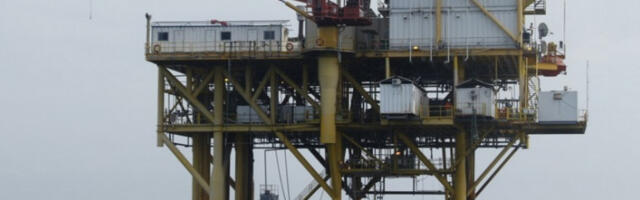 Цене нафте стабилне након великог раста због тензија на Блиском истоку и пада залиха