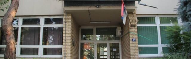 UMESTO OLOVAKA, OSNOVCI SEBI REŽU RUKE? Užas u Bačkom Petrovom Selu, majka učenika šestog razreda alarmirala školu i roditelje