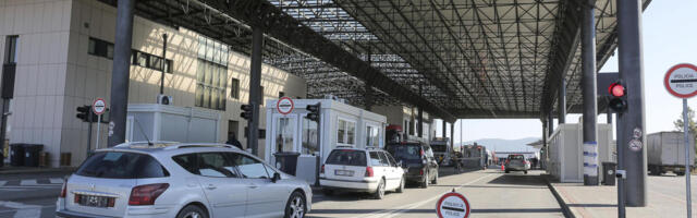 Teretna vozila na ovom prelazu čekaju po sedam sati: Evo kakvo je stanje sa automobilima