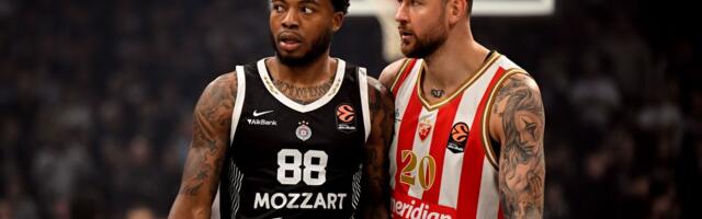 Tajrik Džons ostao kratkih rukava...