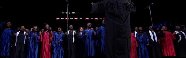 Šok! Parižani na čudan način otvorili meč sa Zvezdom: Hor pevača najavljivao igrače, hala ih zviždala!