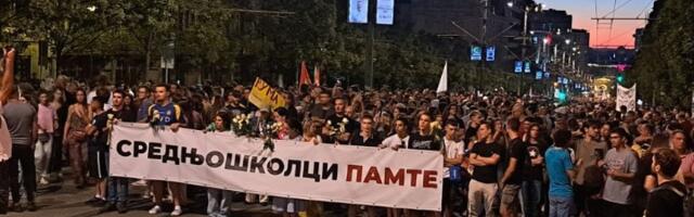 Student objavio snimak: "SNS-ovac napao srednjoškolce" (VIDEO)