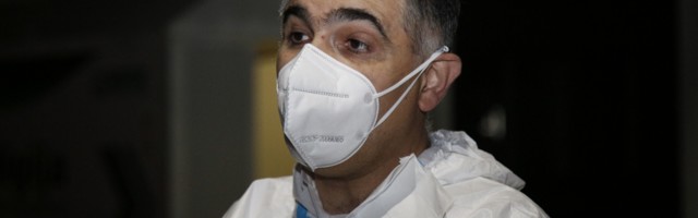 Arena skoro puna, ostalo desetak praznih mesta