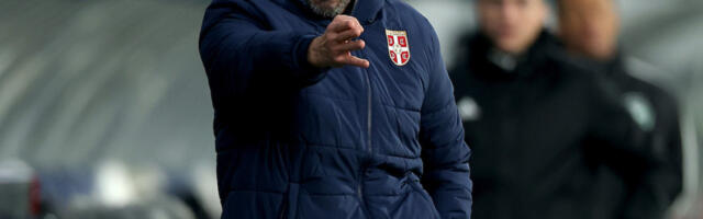 Veljko Paunović 90 minuta bodrio "orlove" - Ovo niste videli u prenosu (FOTO)