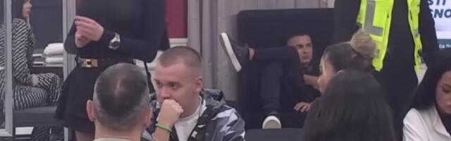 PODIVLJALI ASMIN NASRNUO NA MAJU, ONA TRAŽI HITNU REAKCIJU! Buran raskid usred programa, obezbeđenje imalo pune ruke posla!