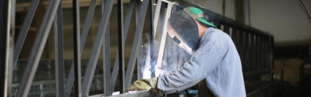 Пад индустријске производње због ниже производње струје