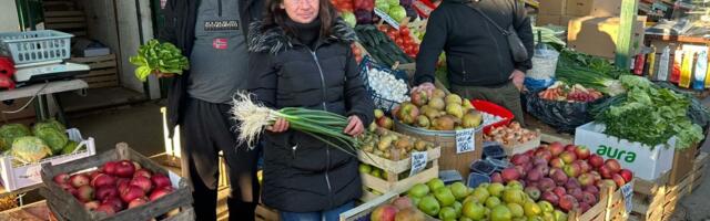 Kakve su cene ranog povrća? Mladi luk 70, salata 50, spanać 300, a evo koliko košta pasulj u sezoni posta