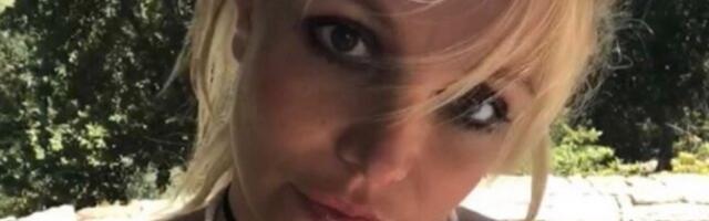 BRITNI SPIRS NE PRESTAJE DA ŠOKIRA! Svetska zvezda iz policije odvedena u bolnicu. Oglasio se menadžer pevačice, poznato ŠTA ĆE BITI SA NJENOM DECOM!