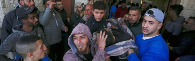 Najmanje dvanaest ljudi poginulo u Izraelskim napadima u Pojasu Gaze