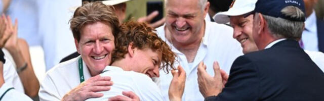 Janik Siner prozvao mamu pred 15.000 ljudi, a izjavom o ocu je frapirao planetu