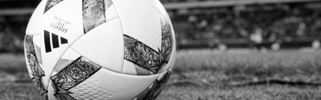 FUDBAL ZAVIJEN U CRNO Preminuo svetski šampion