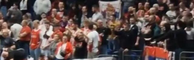 KOME SMETA ZASTAVA O KOSOVU I METOHIJI? Veliki skandal na utakmici Albe i Zvezde u Berlinu! (FOTO)