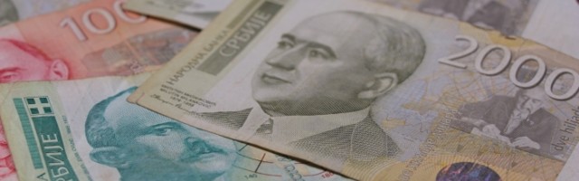 Prosečna plata u Srbiji opala samo mesec dana nakon dostizanja "rekorda" od 511 evra