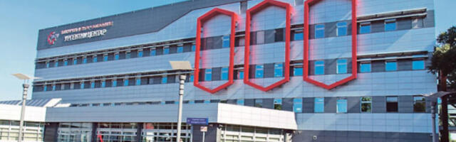 Метална конструкција пала на радника у Новом Саду, превезен на реанимацију