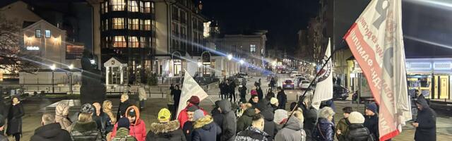 U Kragujevcu protest podrške Stevanu Mihailoviću (BLOG, VIDEO)