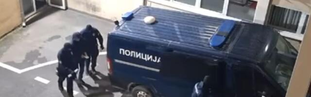 VIDEO: Objavljen snimak hapšenja dvojice osumnjičenih za "pripremu napada na Vučića i ustavno uređenje"