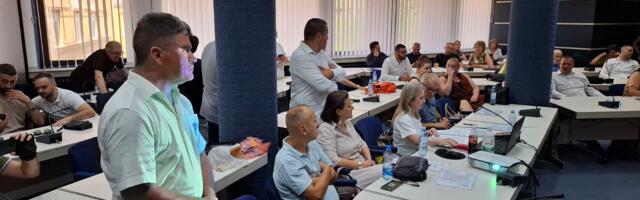 „Novi Sad na vodi“ pred odbornicima Skupštine grada: Dokument od 1800 stranica uvršten vanredno na dnevni red sednice