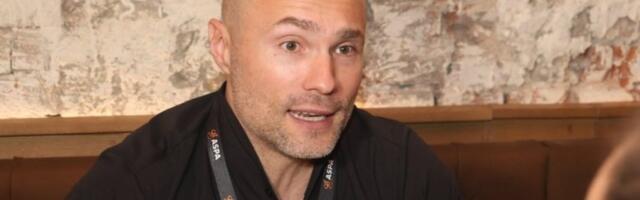 EVO U KAKVOM SU SADA STANJU MAMA I BEBA! Prvo pojavljivanje Ace Sofronijevića nakon što je postao otac - CEO DAN SAM PLAKAO...