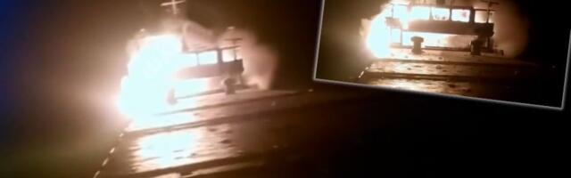 (VIDEO) Putin raspalio iz svih oružja! Brod u Crnom moru gori, Ukrajinci se hitno oglasili - ima mrtvih, evo ko je ubijen