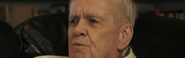 Preminuo pisac Kormak Makarti