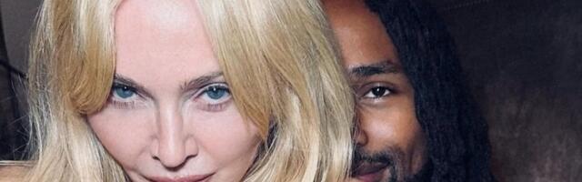 "Šta će joj toliko mlađi?": Madona na prozoru sa sinom i dečkom koji imaju maltene isto godina (FOTO)