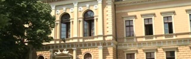 Profesori Jovine najavili radikalizaciju štrajka: Direktor se sakrio, školska godina simulirana