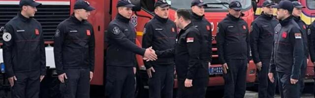 "VIZIJA I PODRŠKA MINISTRA DAČIĆA OSTAJU NAŠ PUTOKAZ" Pripadnici SVS obišli vatrogasnu stanicu u Ivanjici i poželeli brz oporavak Ivici Dačiću (foto)