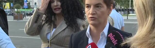 UŽIVO ANA BRNABIĆ U PIONIRSKOM PARKU: Da li smo čuli nešto novo oko plana ili programa koji blokaderi imaju? Nismo - sve je jasno!