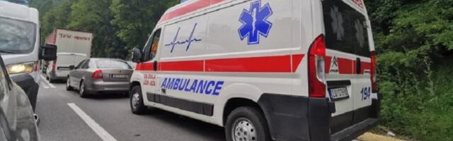 Deda (56) pregazio unuče traktorok u dvorištu kuće: Detelji strašne nesreće