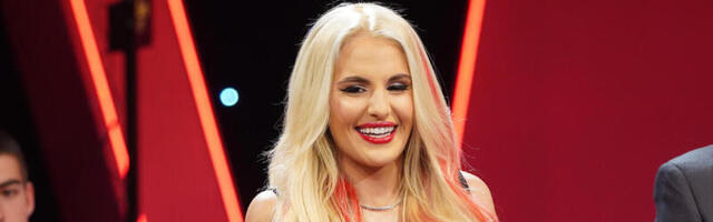 "Ej, ispala ti s**a": Naša pevačica doživela neviđen blam, sve se videlo, a onda je...