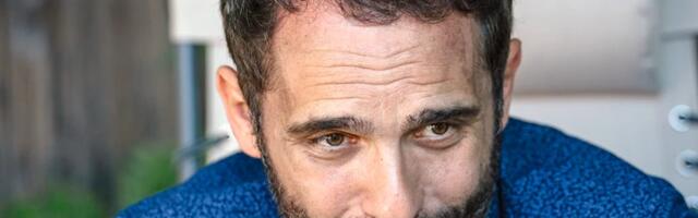 RAŠA BUKVIĆ STAN NA OD 11 KVADRATA NA PERIFERIJI BEOGRADA, ZAMENIO LUKS NEKRETNINOM U PARIZU: Komšije otkrile sve o glumcu