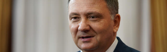 GRAĐANI VIŠE NEĆE DONOSITI DOZNAKE Jovanović: Od 1. januara kreće eBolovanje