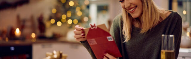 Najlepše BOŽIĆNE ČESTITKE za vašeg partnera, porodicu i prijatelje koje donose toplinu i radost