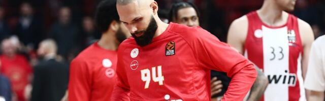 Frka u Grčkoj: As Olimpijakosa hteo da bije navijača, pa isključen! (VIDEO)