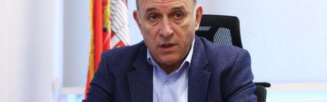 Ponoš: Vučić više nije taj koji igra belim figurama
