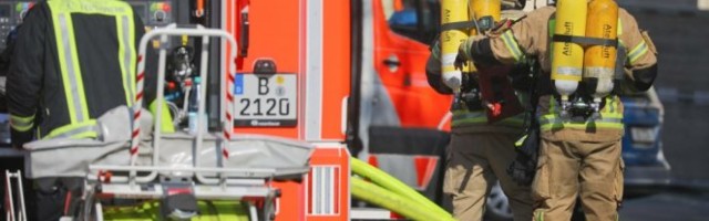 JAKA EKSPLOZIJA U NEMAČKOJ! Više povređenih u zgradi Crvenog krsta, evakuisani stanari okolnih zgrada, nisu isključeni novi udari!