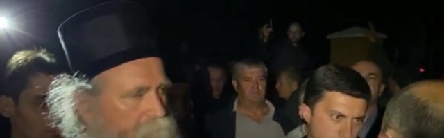 MILOGORCI BEZ SRAMA NASTAVLJAJU PROGON SPC! Državno tužilaštvo, ipak, podnelo  optužnicu protiv vladike i sveštenstva!