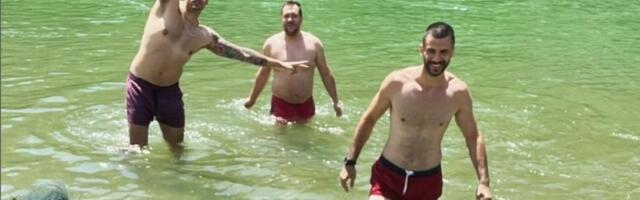 Miljenici "delija" zajedno uživaju na Drini!
