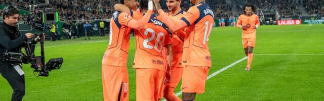 BARSA KREĆE U POHOD NA NOVI TROFEJ: Spektakl u Džedi