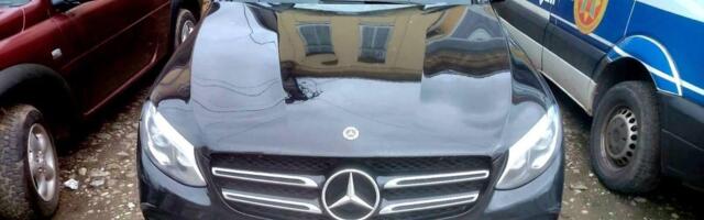 Filmska akcija na graničnom prelazu! Pokušali prelaz u skupocenim kradenim kolima, onda naišao Interpol